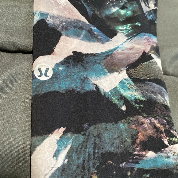 Lululemon Fast and Free Tight II (Hemmed to 24") - Picture 7 of 15